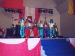 Jahr 2003 / T&uuml;rkische Volkstanzgruppe von Herrn Ali - / - 2003 Yilinda - Ali Bey'in Folkl&ouml;r Grubu halay cekerken.