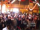 Jahr 2004 / Beim T&uuml;rkischen Kinderfest (Alle tanzen Volkstanz). / 2004 Yilinda -23 Nisanda herkes topluca Halay cekerken.